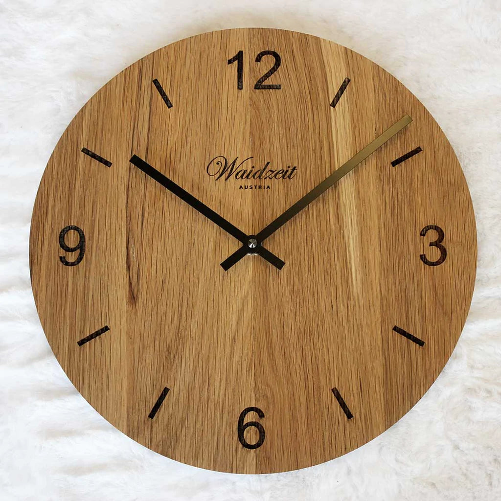 Dřevěné nástěnné hodiny Tempus Dub