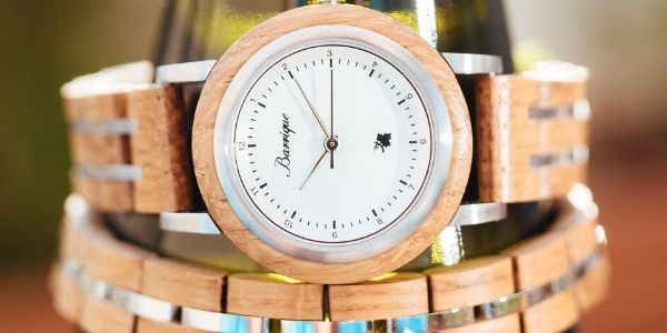 Dřevěné hodinky novodobým trendem