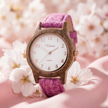 Dámské dřevěné hodinky Sissy Loden Pink - životní styl Fotografie na bílých třešňových květech s hedvábnou tkaninou