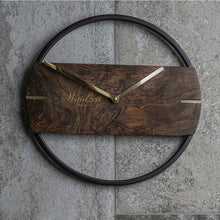 Vložte obrázek do prohlížeče Galerie, Dřevěné nástěnné hodiny Novum Premium Ořech Gold od Waidzeit