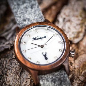 alpin dřevěné hodinky s kamínky