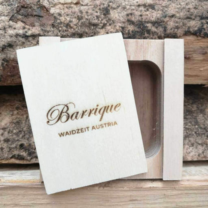 skatule na dřevěné náušnice ořech