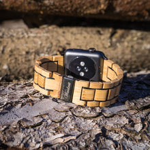 Vložte obrázek do prohlížeče Galerie, dřevěný řemínek na apple watch