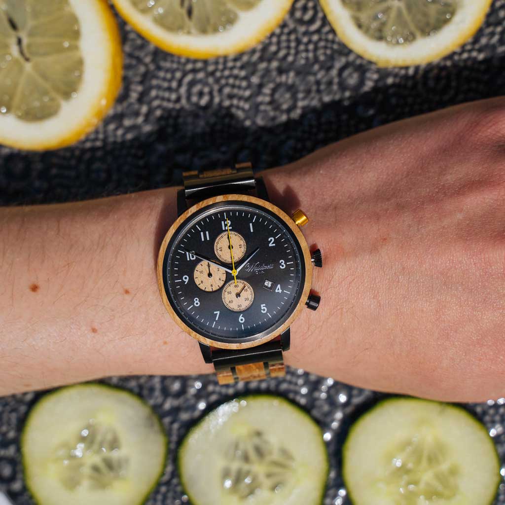 Dřevěné hodinky pánske