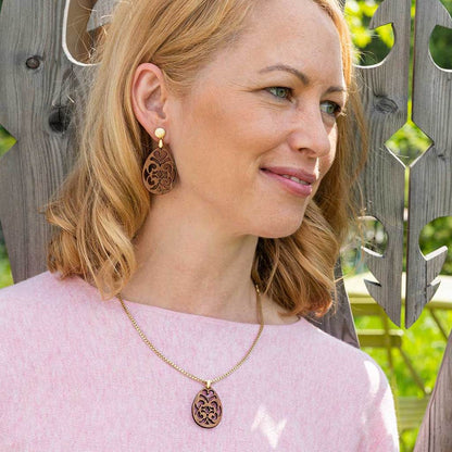 Dřevěné náušnice Ořech